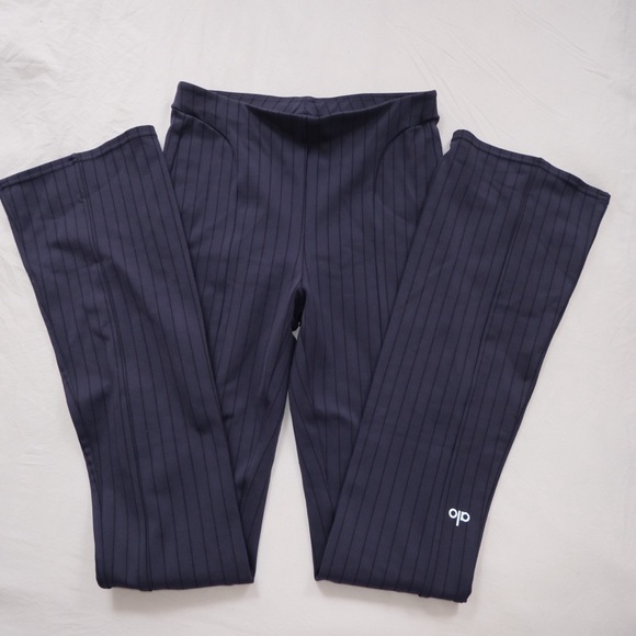 ALO Yoga Navy Ribbed Leggings - Picture 6 of 7